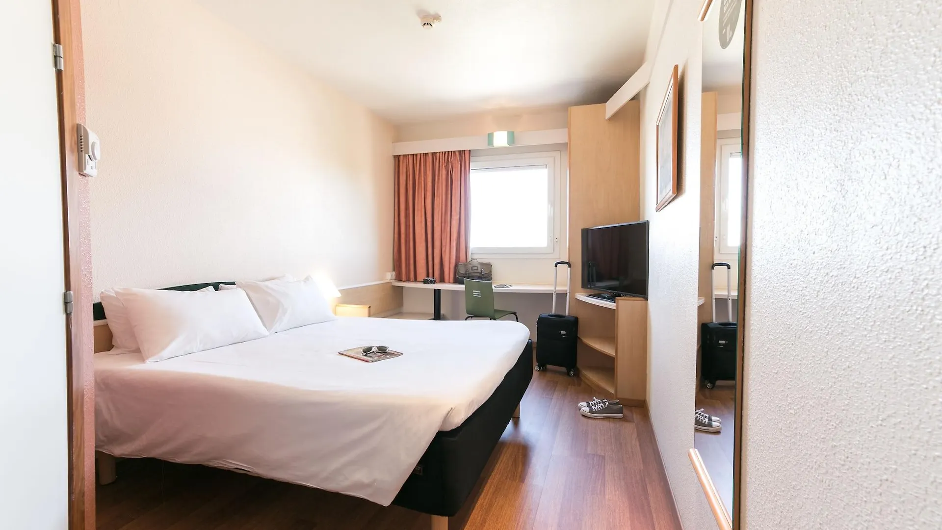 Отель Ibis Jerez De La Frontera Cadiz
